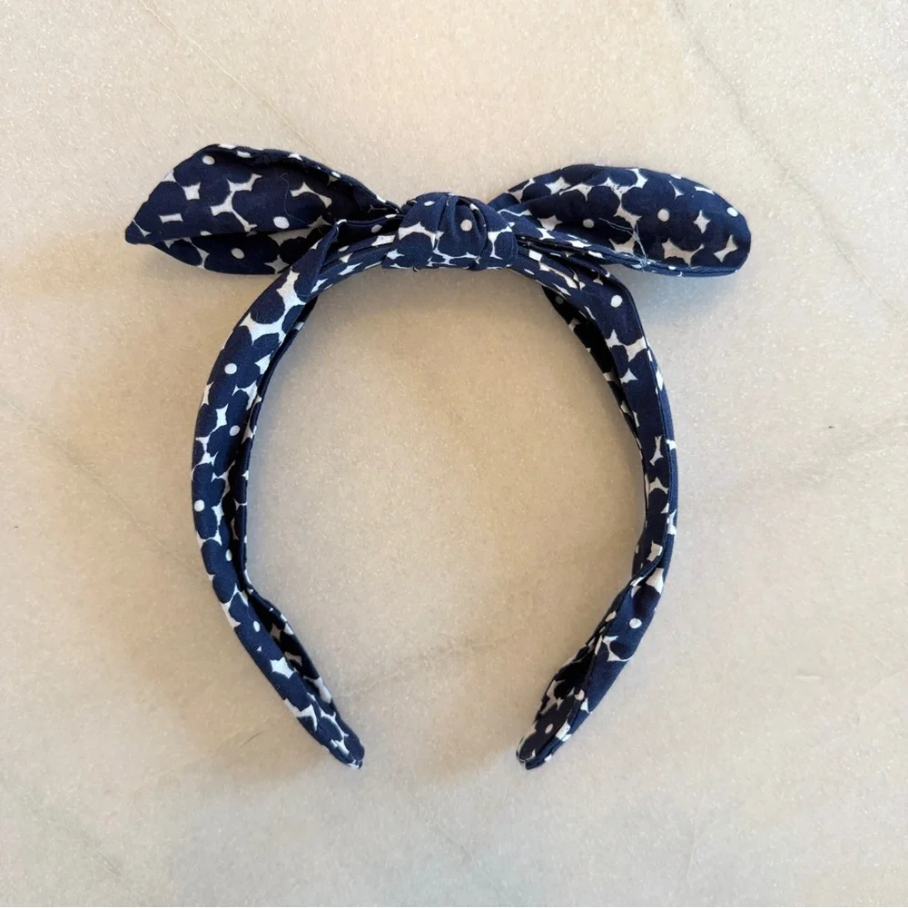 J.Crew Crewcuts Navy Floral Print Bow Tie Knot Headband | Girls Hair Accessory - Picture 3 of 4